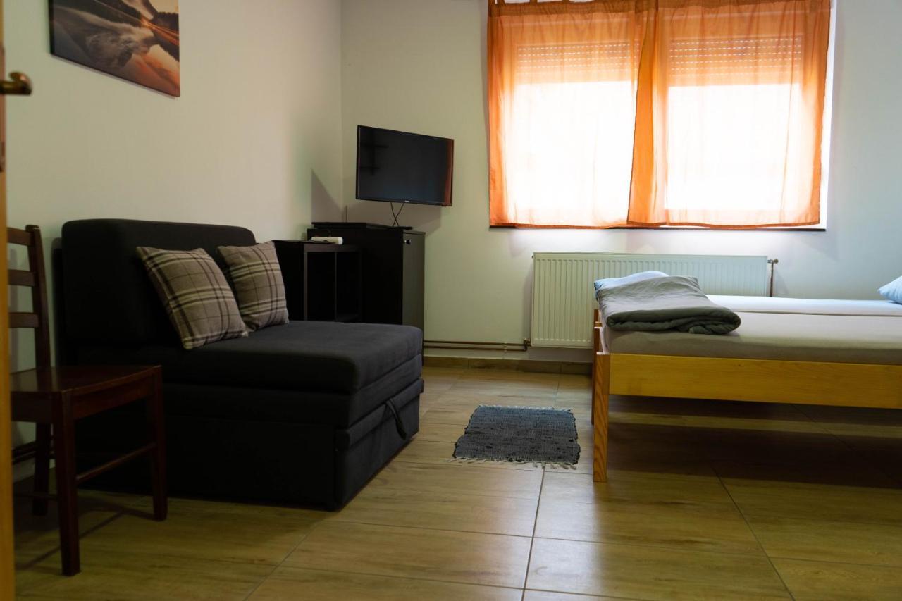Apartment Eurho Osijek Eksteriør billede