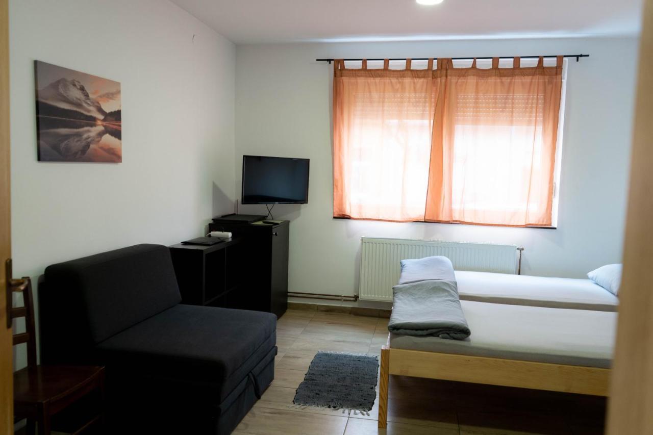 Apartment Eurho Osijek Eksteriør billede